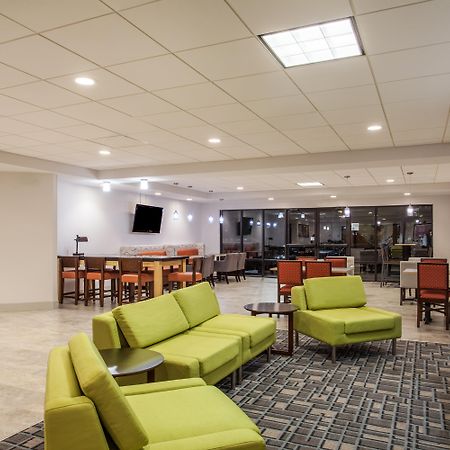 Holiday Inn Express & Suites Augusta West - Ft Gordon Area By Ihg Exterior foto